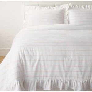 Full/Queen Ruffle Comforter & Sham Set White/Khaki - Threshold NEW
